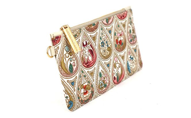 【文庫屋大関】すっきりカードケース　花と猫＜ローズ＞【皮革工芸品】 ファッション小物 雑貨 フラグメントケース 小銭入れ付き 収納 スマート 日本製 花柄 ねこ ネコ 