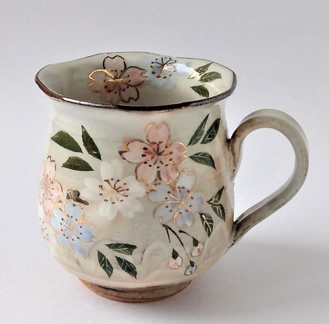 【ギャラリー洛中洛外】優しい色合いの桜が描かれてます 彩さくらマグカップ 261009_A-GM011