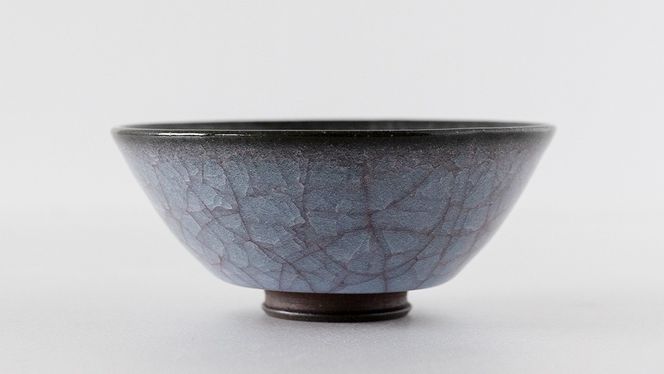 【氷裂貫入青瓷】抹茶茶碗 （小野寺裕司 作） 径13.5cm×高さ5.6cm | 茶碗 湯飲み 夫婦湯飲み 陶器 陶芸 お茶 食器 [EW39-NT]