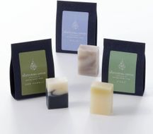 【マツリカサボン】 トライアル石けん 12ｇ×３種「 リラックスアロマ セット」（ ひのきベルガモット ・ ラベンダー ・ クロモジ ）/ オーガニック せっけん 自然素材 石鹸 岡山 真庭 肌にやさしい こだわり 手作り 無添加 ハーブ セット アロマ リラクゼーション ミニサイズ お試し 詰め合わせ 癒しの時間 MATSURIKA SAVON 【savon008-01】