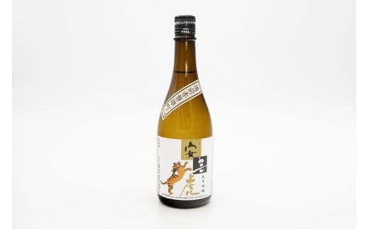 日本酒 地酒 純米吟醸 阪神タイガース 贈り物 父の日 誕生日 8-25 安芸虎 純米吟醸 阪神タイガースラベル・ 雄町 2本セット 720ml 有光酒造場 高知 岡山県産 雄町米 精米歩合60％ フルーティー バナナ バニラ メロン 鳥料理 酒造り 手造り こだわり 虎ファン キャンプ地 安芸市 高知県