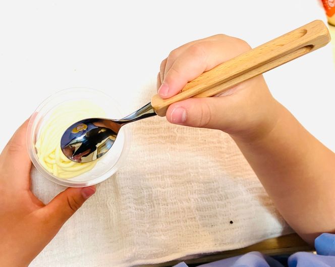 選べる種類】 スプーン すぷうんおばちゃん の 三角 スプーン 右利き