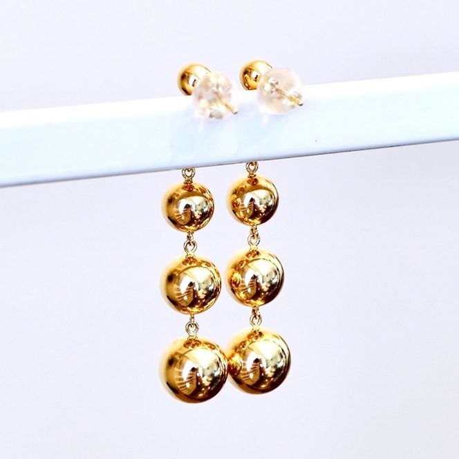 K18(18金) イエローゴールド ボール 5連 ピアス 地金 中空 保証書付 M1073 242-040