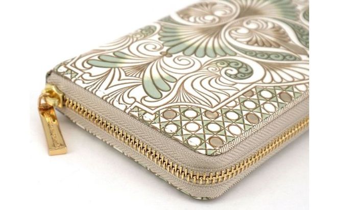 【文庫屋大関】 大容量　ぐるっとファスナーの長財布　ロカイユ＜ペールカーキ＞【皮革工芸品】 ファッション小物 民芸品 