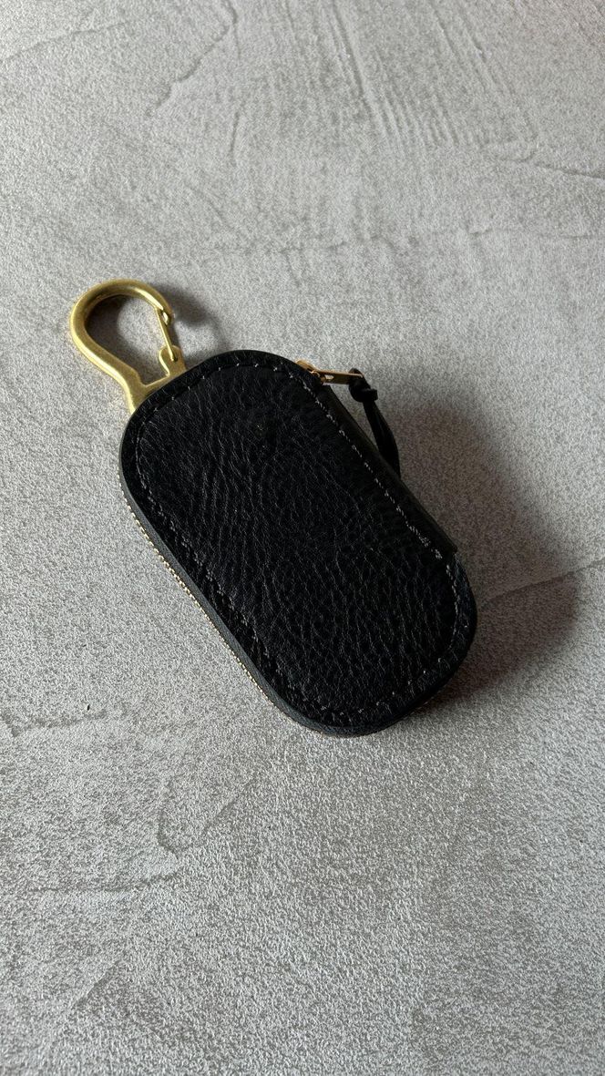 ラウンドファスナーキーケース【ブラック】  Z115VC02