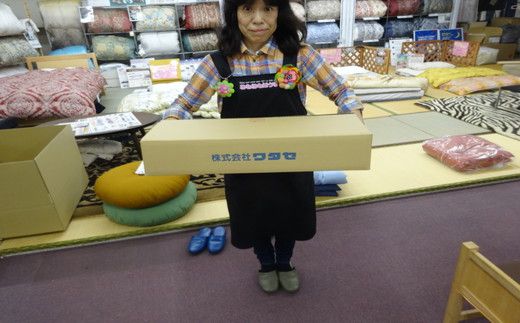 防災頭巾としても使用できる座布団【CW48W1】
