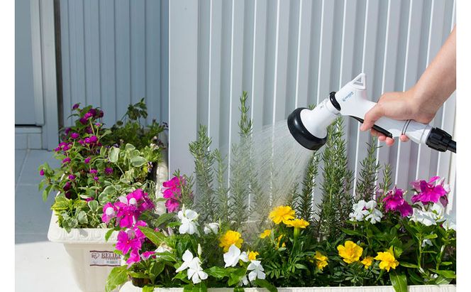 フルカバーホースリールHG 30M FHHG-30 ブラック/ホワイト ホース ホースリール 散水ホース 水まきホース 30m フルカバー カバー付き 水やり 水撒き 散水 ガーデニング 家庭菜園 洗車 掃除 アイリスオーヤマ  新生活