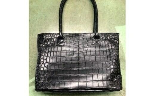 クロコダイルトートバッグ【クロコダイルトートバッグレザーバッグ革クロコスエード男性サイズナイルクロコダイル幅広贅沢一枚のクロコ大阪府門真市】 272230_BE011