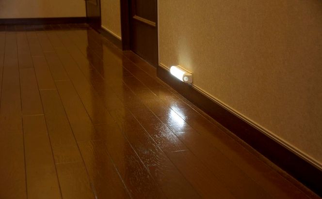 照明 乾電池式LEDセンサーライト ウォールタイプ 電球色 BSL40WL-WV2 アイリスオーヤマ センサーライト 電池式 乾電池式 人感センサー 室内 LEDセンサーライト LED ライト 廊下 寝室 物置 防犯