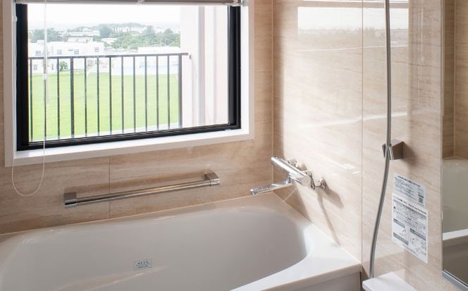 デイゴホテル 館内利用券 5000円分 宿泊券 ホテル クーポン チケット ギフト 沖縄市 / 株式会社でいごホテル[BCBV004]