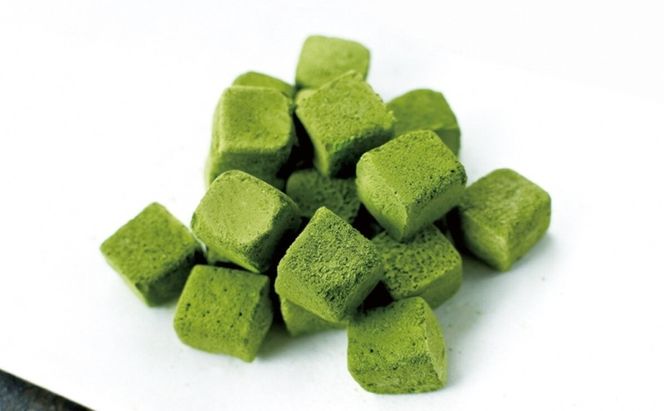 コロコロ抹茶キューブ　桜（微糖）（30個入り×4箱）〈 有機 オーガニック 無農薬 宇治抹茶 抹茶キューブ 凍結乾燥 抹茶 スイーツ 桜　桜フレーク お菓子 おかし 〉