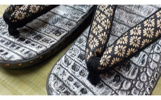 【 桐下駄 】 女右近 クロコ GETA ( 女性用 ) 下駄 げた ゲタ 履物 靴 くつ ワニ 鰐 クロコダイル [BL009ci]