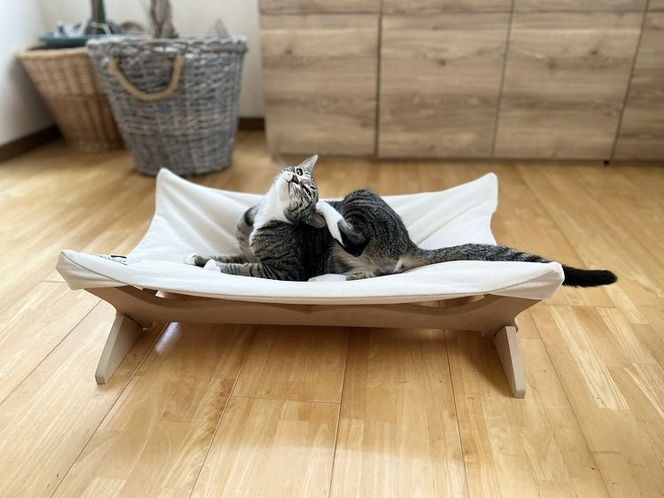 【リアルダウン使用】 ハンモックタイプの 羽毛ペットベッド　クッション 犬や猫が喜ぶ！ H162-059