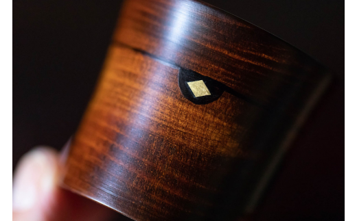 秀衡塗　栃ぐいのみ　2個入 / 漆器 お酒 おちょこ ぐいのみ グラス 食器 漆塗 うるしぬり 手塗り 木製 伝統工芸品 和 お正月 高級 結婚 新築祝い お祝い 贈答 贈り物 プレゼント ギフト 香典返し お返し おもてなし【ocy924-gui-2-cho】