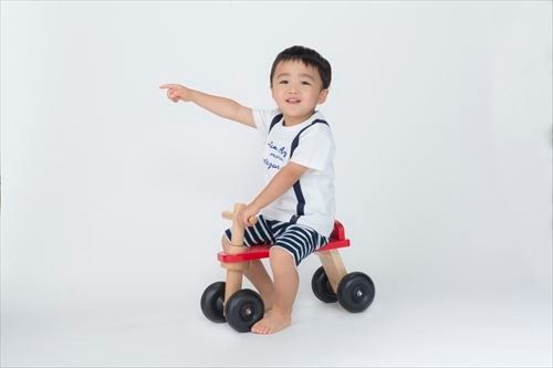 木製おもちゃ マイカー