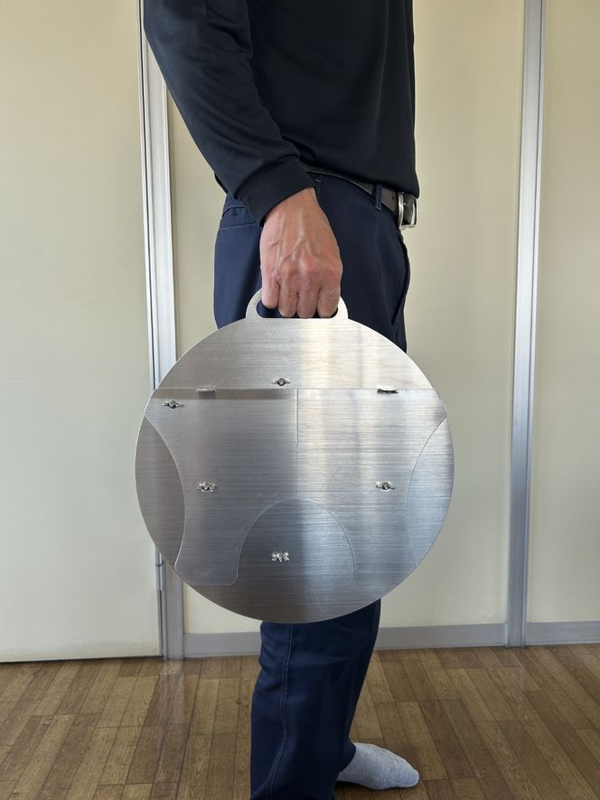 使いたい時、すぐそこにーどこでも組立て丸テーブル