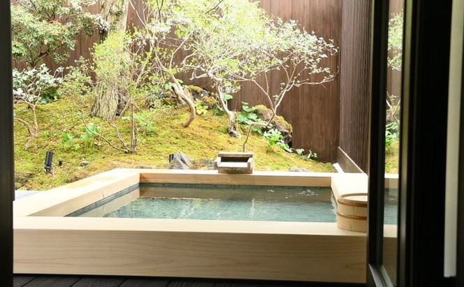 チケット 静岡 葛城 北の丸 桜殿 ペア宿泊券（1泊2食 響コース） 宿泊券 食事 自然 料理 グルメ 旅行 露天風呂 古民家 伝統建築 袋井市 静岡県