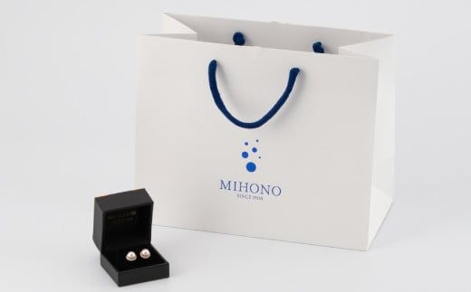 【天女！花珠最上級品を使用した『希望の光』】8㎜ アコヤ真珠ピアス K18  U-86