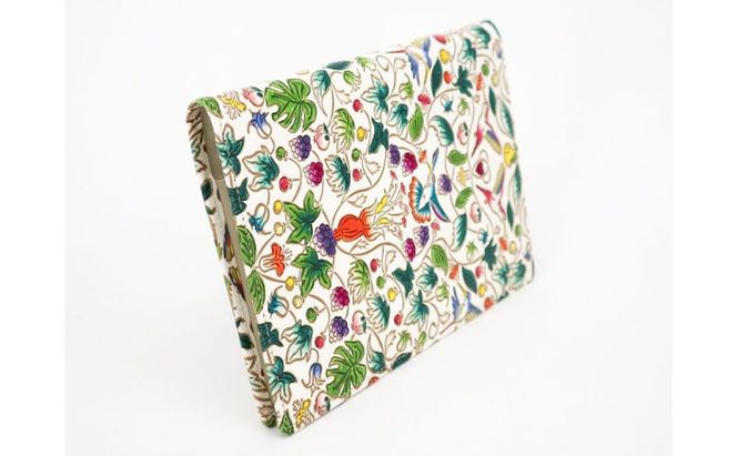 【文庫屋大関】パーソナルホルダー　ハチドリの憂鬱【皮革工芸品】 民芸品 雑貨 日用品 文房具 革小物 牛革 ファイル ケース 