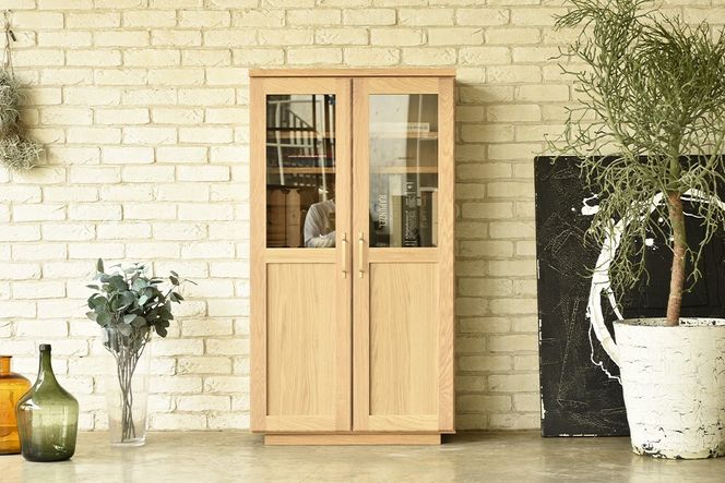 ビルネ 70 キャビネット NA【ナチュラル 完成品 真鍮 木製 収納家具 高級感 ガラス扉】(H062384)