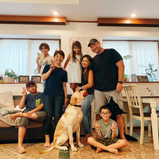 沖縄で留学体験！「まちなか留学」8回パック 留学 ホームステイ 沖縄 体験型 体験チケット 沖縄市 / HelloWorld株式会社[BCAX002]