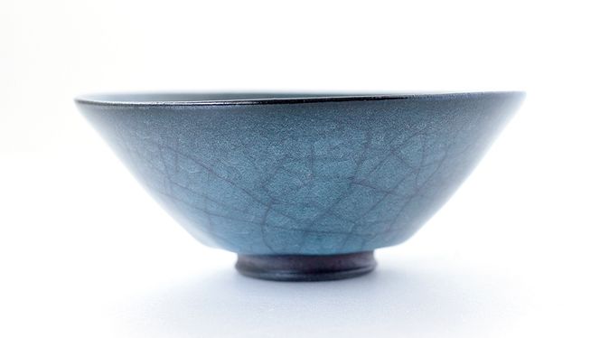 【氷裂貫入青瓷】抹茶茶碗 （小野寺裕司 作） 径14.3cm×高さ5.6cm ｜ 茶碗 湯飲み 夫婦湯飲み 陶器 陶芸 お茶 食器 [EW53-NT]
