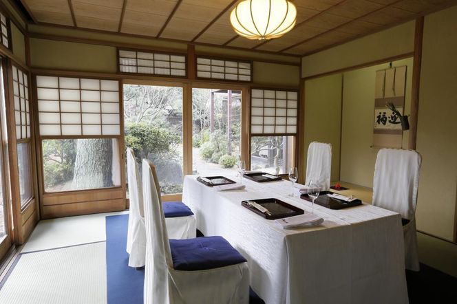 【下鴨茶寮本店】懐石【特別膳】ペア食事券｜京都 老舗料亭 人気店［ 京都 老舗 料亭 ランチ・ディナー共通 食事券 旧三井家下鴨別邸の観覧付き 人気 おすすめ グルメ 京料理 京懐石 送料無料 ふるさと納税 ］ 261009_A-AF019