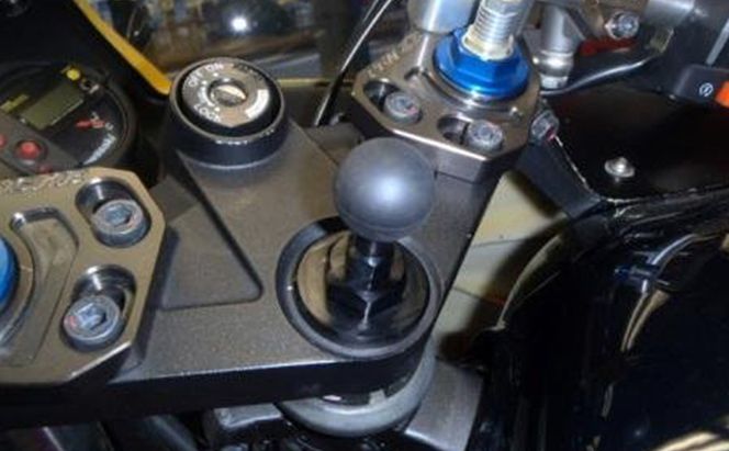 マルチマウントベースφ25　マルチマウントベースφ25　kawasaki（カワサキ）Ninja250，Ninja250R用 NAVI-MS-M16B25 雑貨 日用品