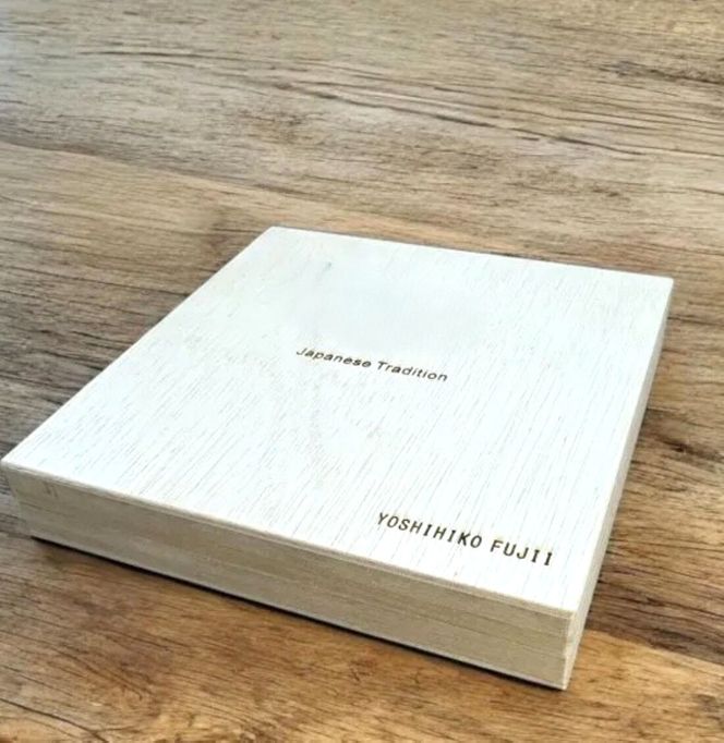 丸小皿 鯉 赤溜 ［NF266］ 303446_CU90099VC03