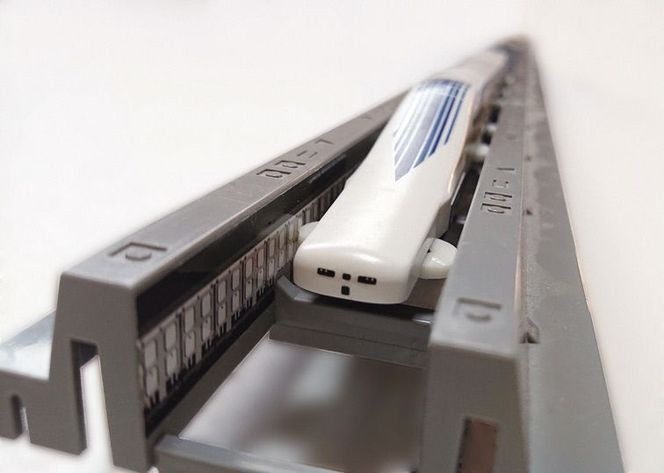 「鉄道の未来展」にて大反響!!Nゲージリニア 超電導リニアL0系のディスプレイモデル!! リニア 中央新幹線 Nゲージ ミニチュア 高速 磁気 浮上 鉄道 H060-026