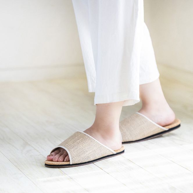 ルームシューズの理想形。天然素材、静音性、高反発クッションで足にやさしい、コルクでむれにくい、綿や麻の素材で、春夏らしいデザイン。「バークオブケイ」コルクルームシューズ爽（Made in Japanの高品質）（春夏デザインバージョン）Ｍサイズ(25.0cm) カラー：黒　2足セット【スリッパ、室内履き、シューズ、靴、リビング、ビジネス、インテリア、三重県、四日市市、ふるさと納税】