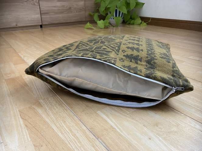 【リアルダウン使用】色お任せ! ノルディック柄 ミニペットベッド 羽毛クッション 犬や猫が大好き!! H162-054