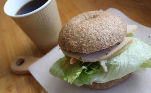 牛久市産小麦のベーグル6種・12個セット[BD004us]