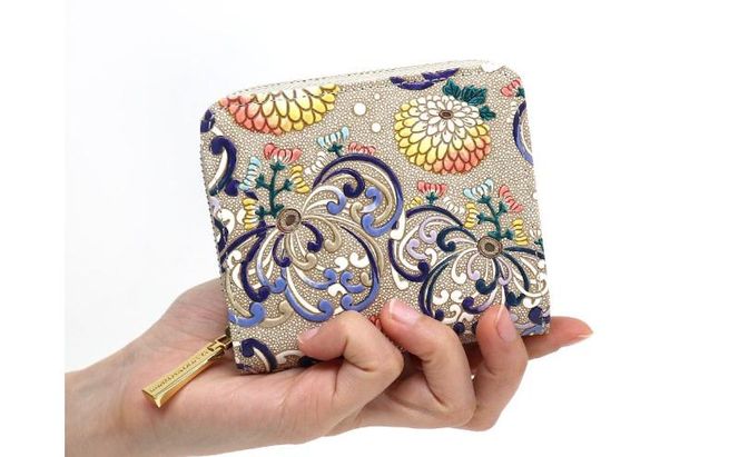 【文庫屋大関】二つ折りファスナーミニ財布 乱菊＜青紫＞【皮革工芸品】財布 二つ折り 小物 お札 カード 小銭 コンパクト 牛革 手作り 日本製 墨田区 東京都