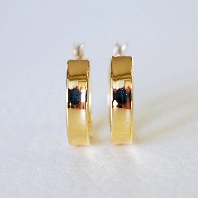 【ジュエリー】K18 イエローゴールド 地金 シンプル フープ ピアス(直径13mm) 保証書付 SKR-2133  242-016