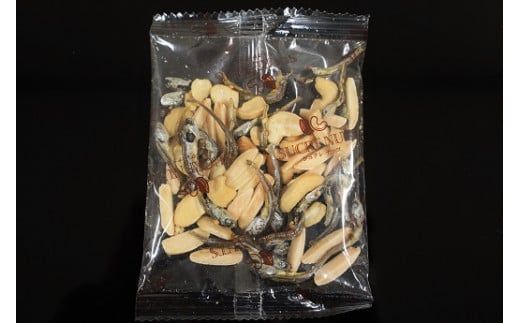 【3回定期便】手軽に健康習慣 小分けのこざかなアーモンド カシューナッツ入り 480g(16gｘ30袋) おうち時間 おやつ 大満足 美容 健康 栄養豊富 人気 高リピート ナッツ H059-185