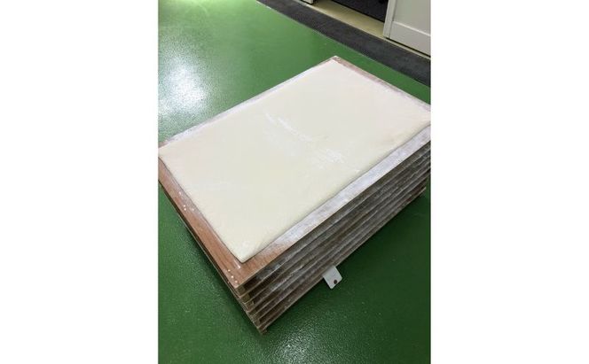 魚沼産こがねもち100％使用 令和7年産 越路もち950g×4 餅 モチ 切り餅 おもち お餅 新潟 