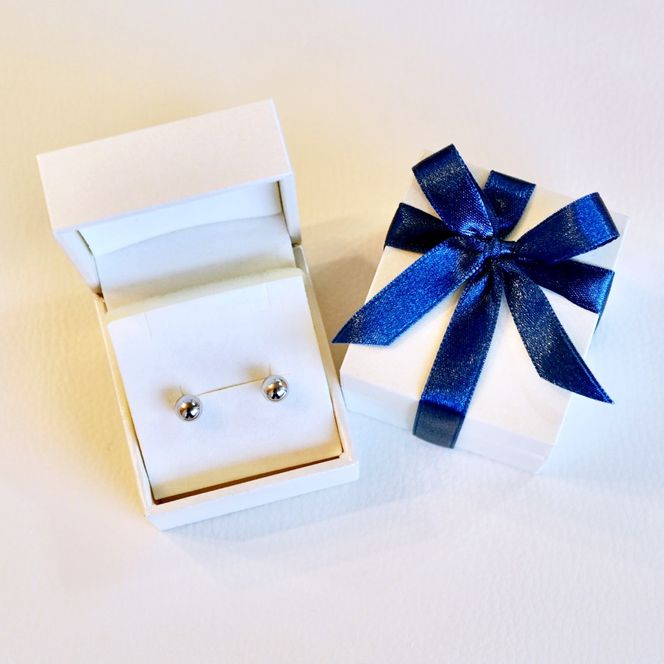 【ジュエリー】Pt900 プラチナ  地金 シンプル ボール ピアス (6mm) 保証書付 KO-0032 242-010-a