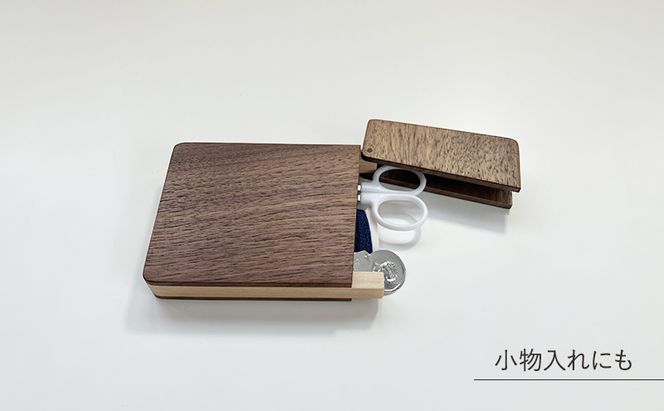 木製　名刺入れ（W・M） 木製 ウォールナット材 北海道産 メジロカバ材 プレゼント 贈り物