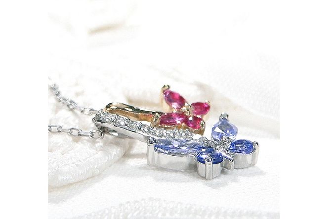 ネックレス PT900/K18YG プラチナ ゴールド コンビ タンザナイト ルビー ダイヤモンド 蝶 ペンダント バタフライ 誕生石 【f281-ptyg-taru】 アクセサリー アクセ ジュエリー [オーダーメイドジュエリーメイ 山梨県 韮崎市 20745215]