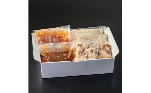 花巻温泉㈱ 佳松園『前沢 小形牧場牛もつ鍋』６食入り（醤油） 【898-1】