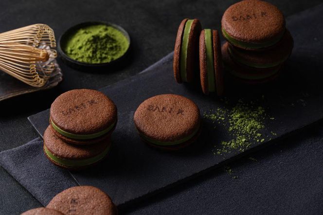 【dari K（ダリケー）】カカオサンドクッキー2種食べ比べセット（ダーク・抹茶）［ 京都 チョコレート カカオを通して世界を変える 人気 おすすめ ギフト プレゼント 贈答 お取り寄せ お菓子 スイーツ ］ 261009_B-CL16