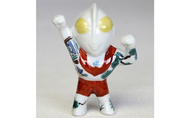 九谷焼　ウルトラマン　古九谷風 172111_CY3185