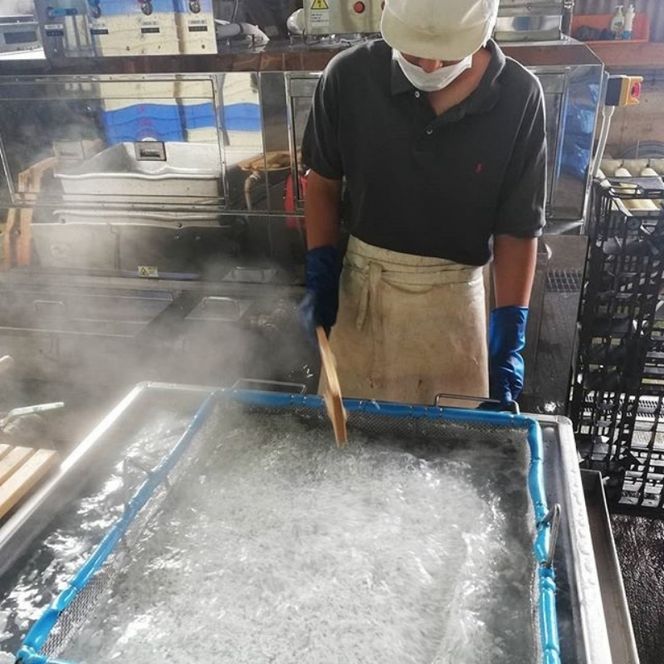特上茹でたて釜揚げしらす　木箱入り1kg【冷凍】無添加・無着色 【mar108】