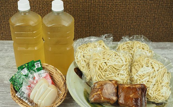 県民に愛され続ける玉家のソーキそば（4食セット） たまや 沖縄料理 沖縄そば sokisoba そば愛 元祖 専門店 そーき 美味しい 名物 自家製 本格 かつお 地元 名店 生麺 すば 豚肉 だし 送料無料