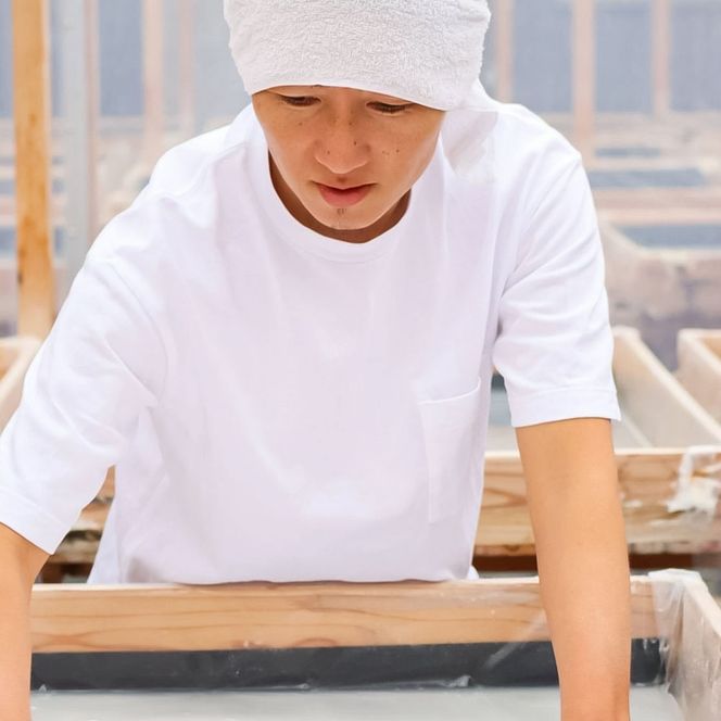 【四国一小さなまちのお塩】塩職人 田野屋青蜂 完全天日塩小粒2袋セット 田野屋 青蜂 塩 しお 完全天日塩 天日塩 海水 小粒 こだわり ミネラル 栄養 太陽光 結晶 にく 肉 牛肉 うし 牛 さかな 魚 野菜 米 料理 万能 調味料