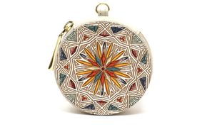 【文庫屋大関】マカロンポーチ カロー＜ブロンズ＞【皮革工芸品】 ポーチ ミニポーチ 小物入れ アクセサリー入れ イヤホン入れ 収納 保管ケース 手のひらサイズ  本革 革 皮革 工芸品 工芸 雑貨 ギフト プレゼント 日本製 東京