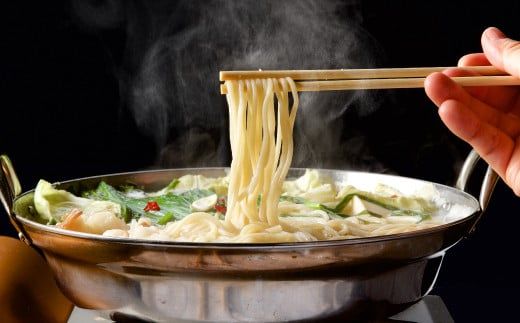 7～9人前 麺にこだわった!!佐賀和牛もつ鍋と絶品塩もつ鍋食べ比べセット B-664