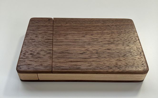 木製　名刺入れ（W・M） 木製 ウォールナット材 北海道産 メジロカバ材 プレゼント 贈り物