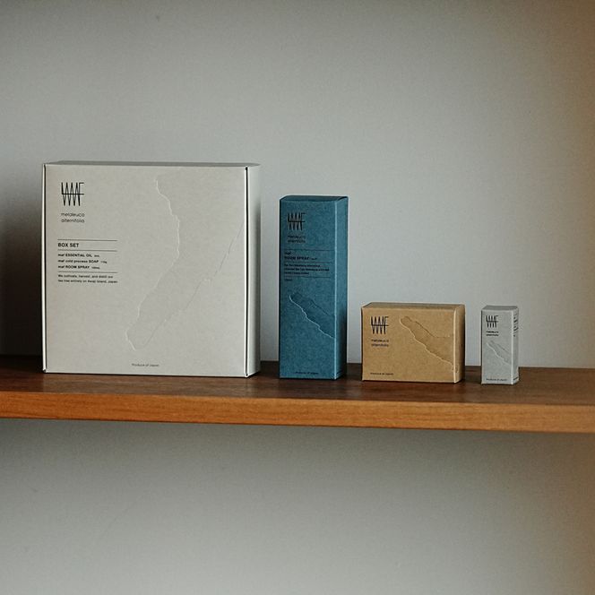 BOX SET (maf essential oil tea tree + maf cold process soap MA + maf room spray No.01)